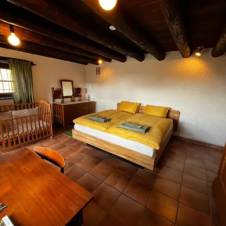 בית נופש Rustico Bellavista Caneggio